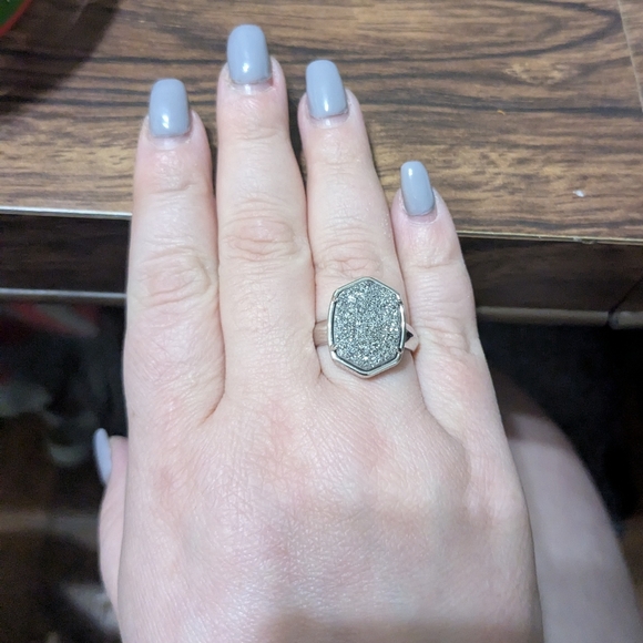 Kendra Scott Daphne Silver Statement Ring in Platinum Drusy - Size 9 - Picture 6 of 6